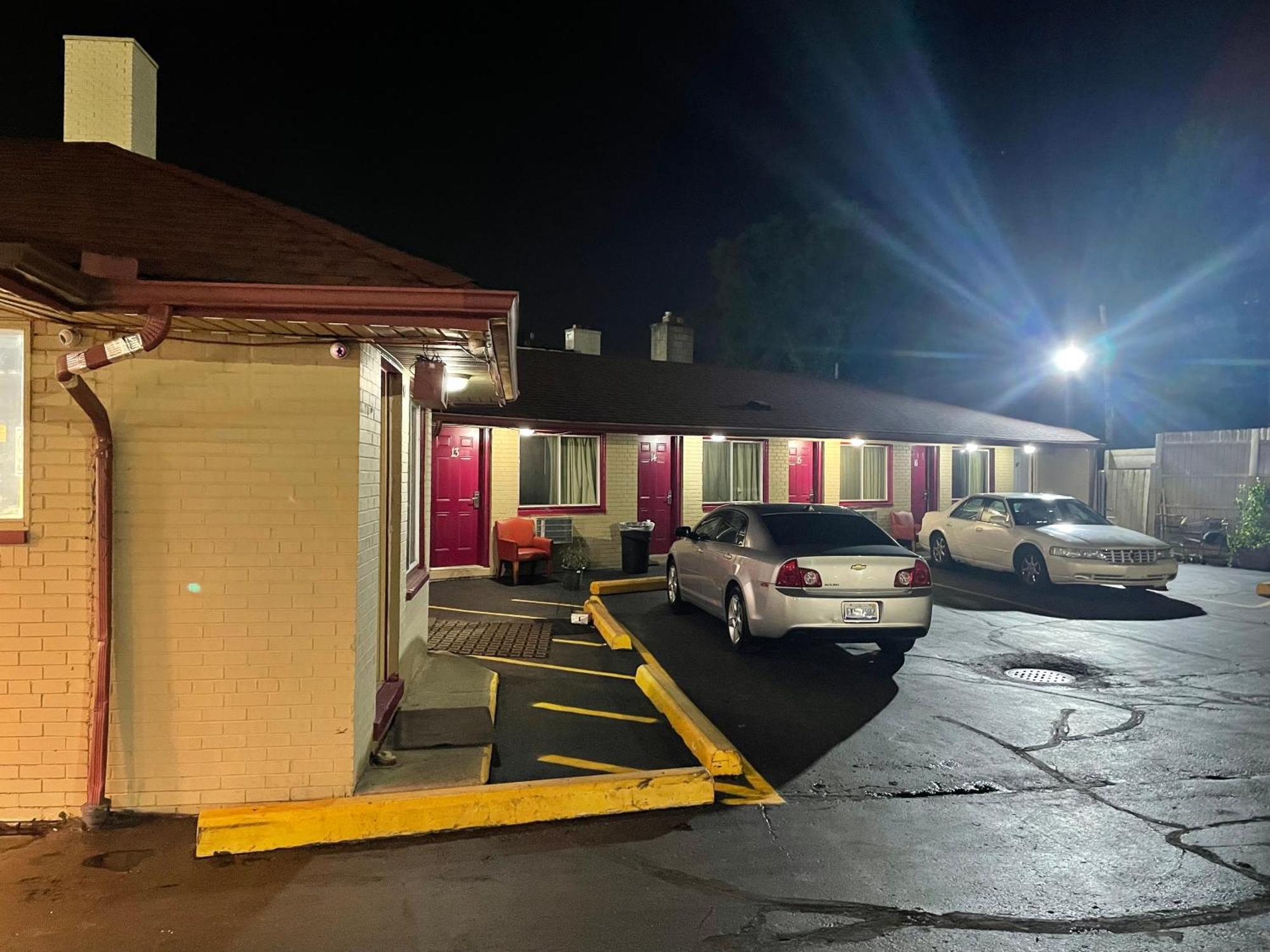 Deluxe Inn Motel Detroit Kültér fotó